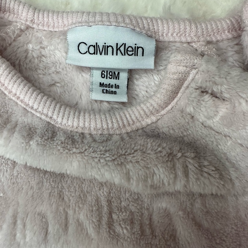 Calvin Klein Soft Pink Debossed Logo Sherpa Sweatsuit Matching Set Size 6/9M - Picture 7 of 11